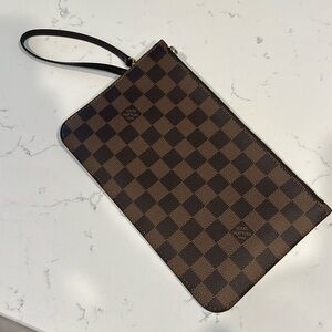 Louis Vuitton Damier Ebene Neverfull GM Pochette